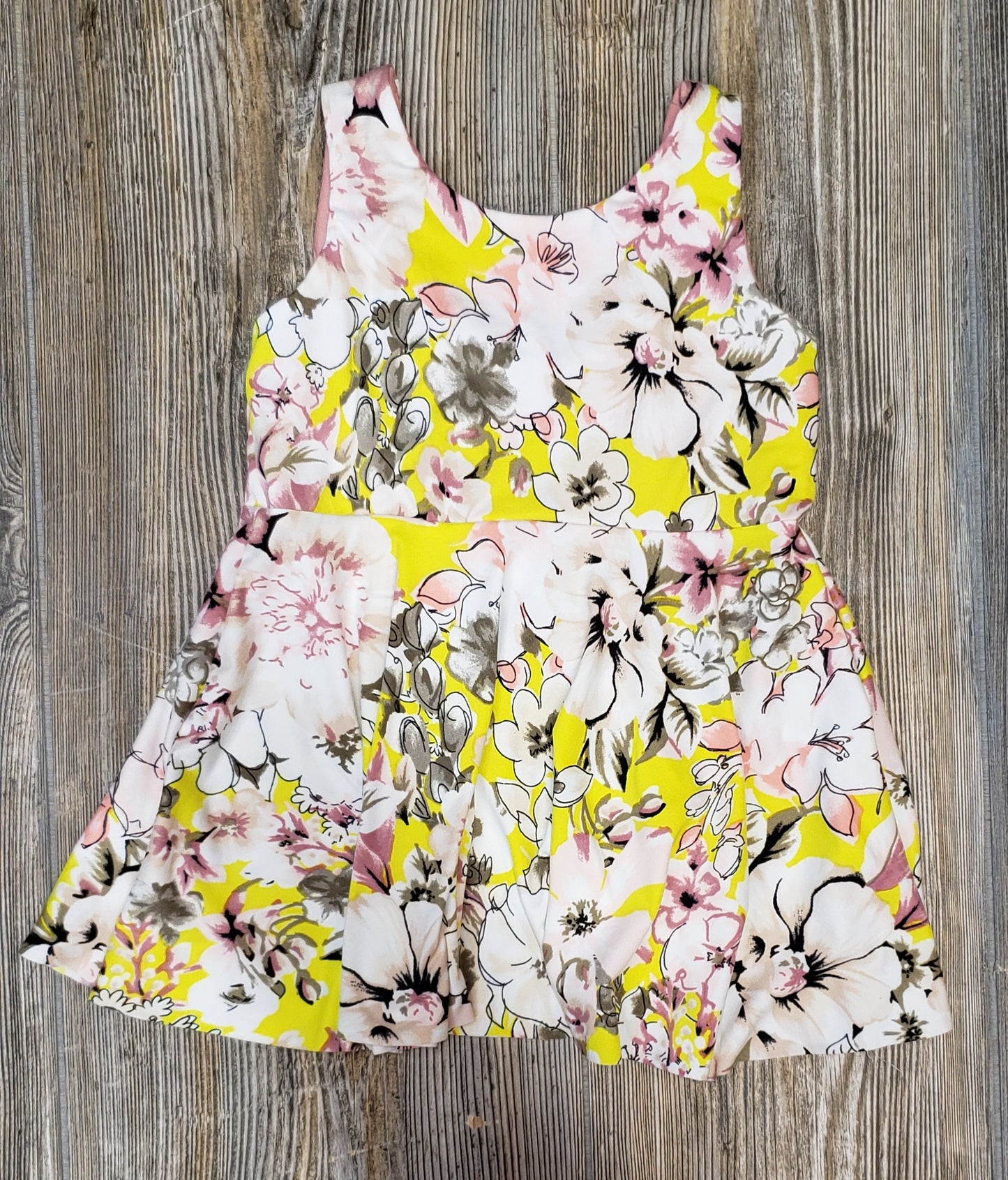 2T sketched floral on neon yellow