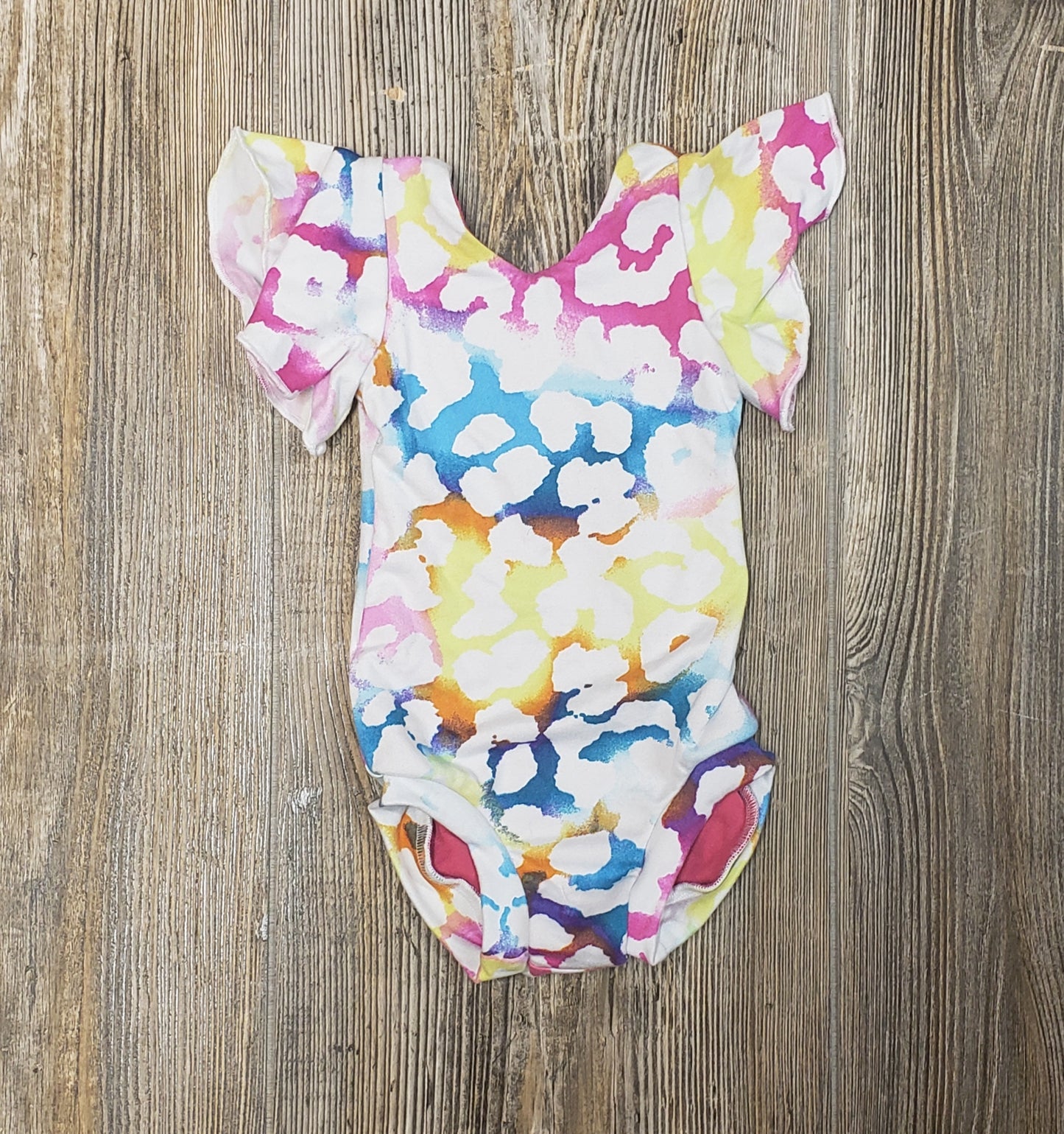 6M white neon leopard flutter sleeve leo