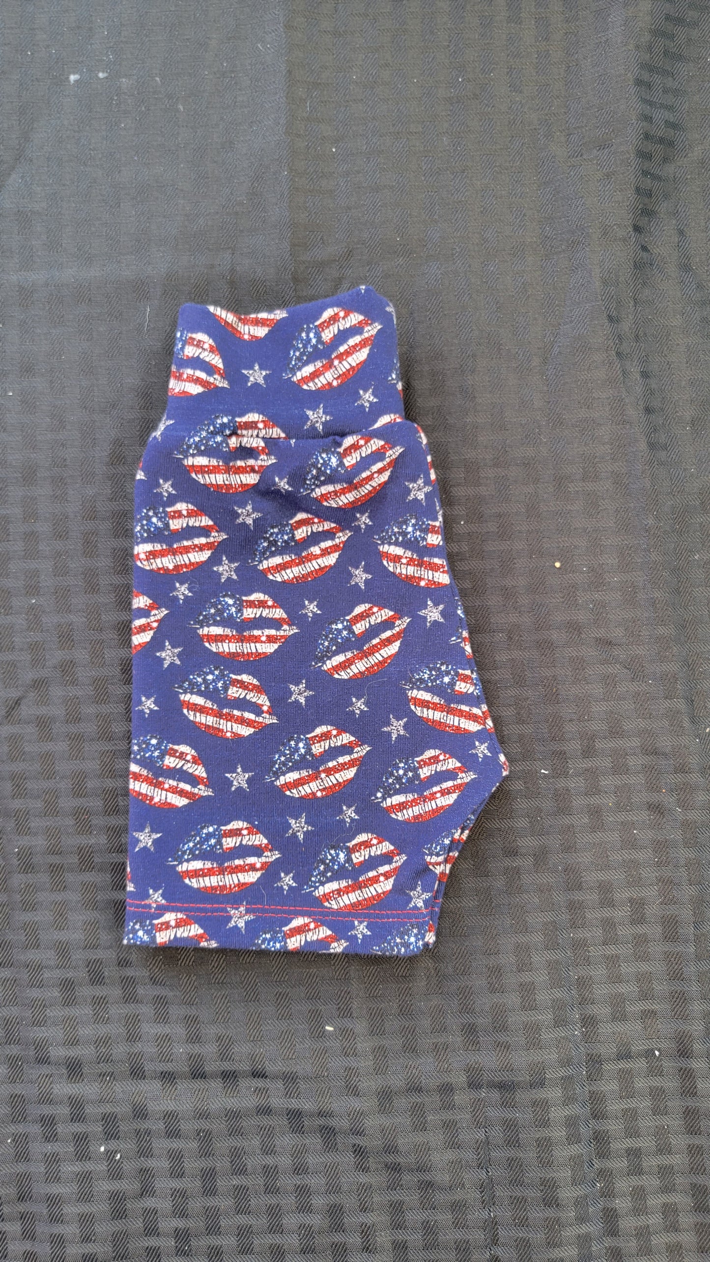 USA kiss biker shorts