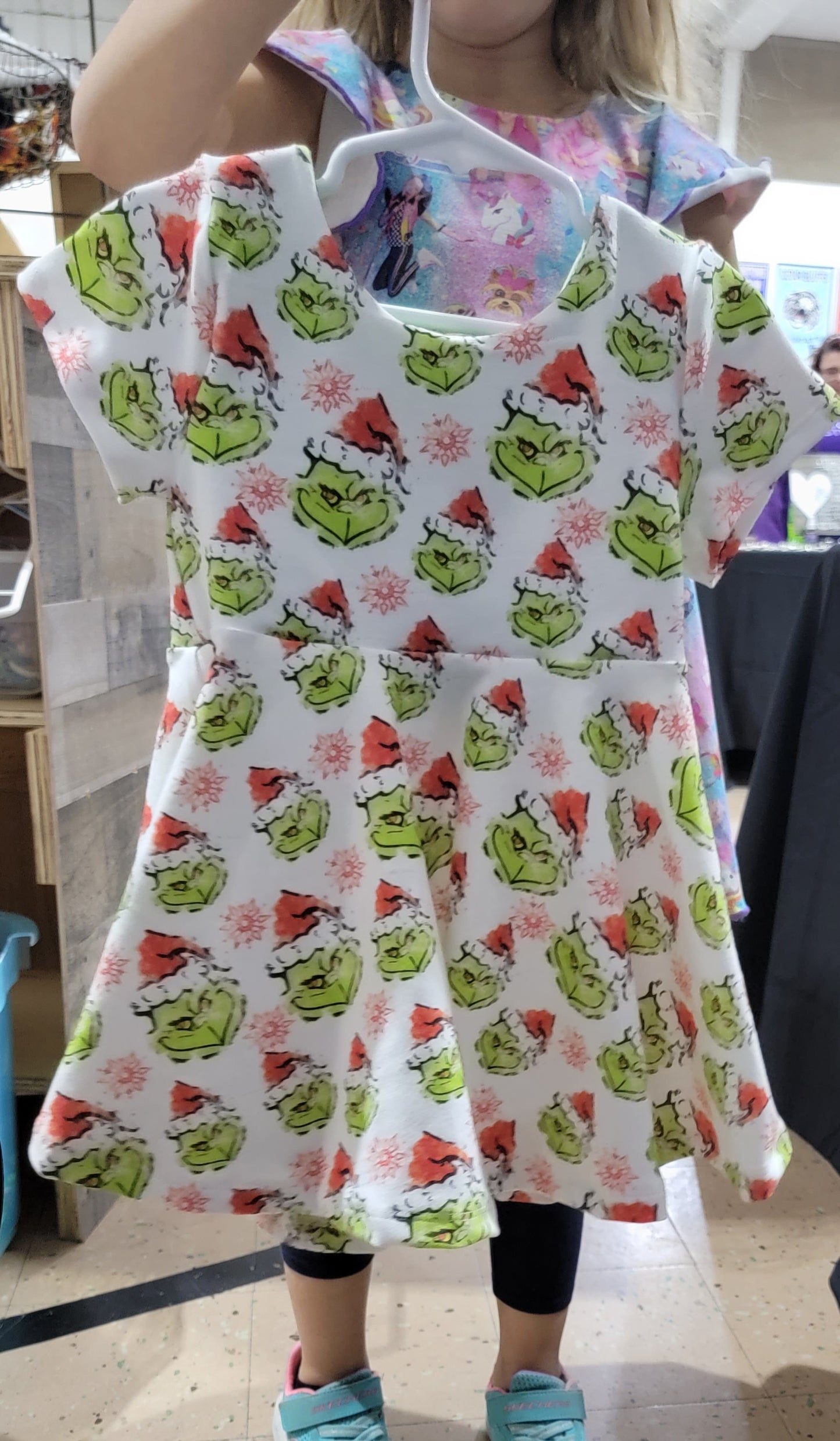 White mean 5T peplum