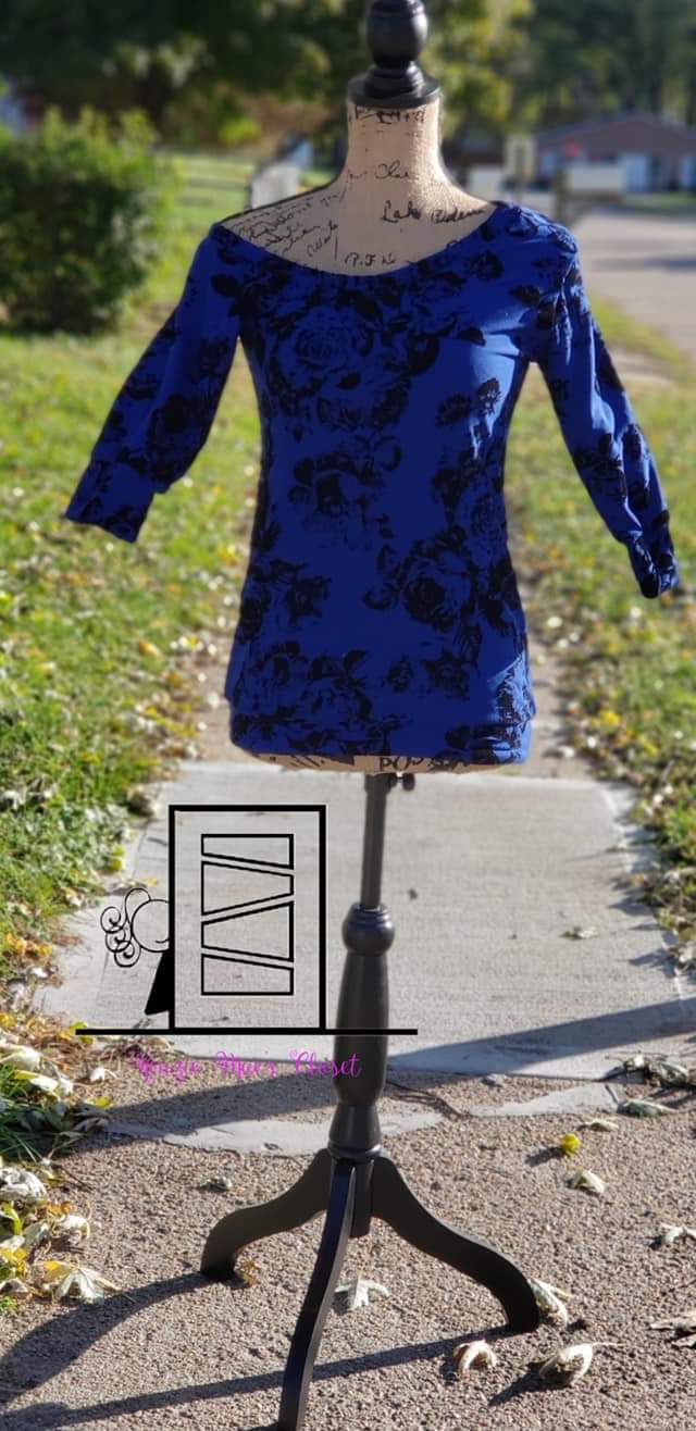 XS blue off the shoulder top