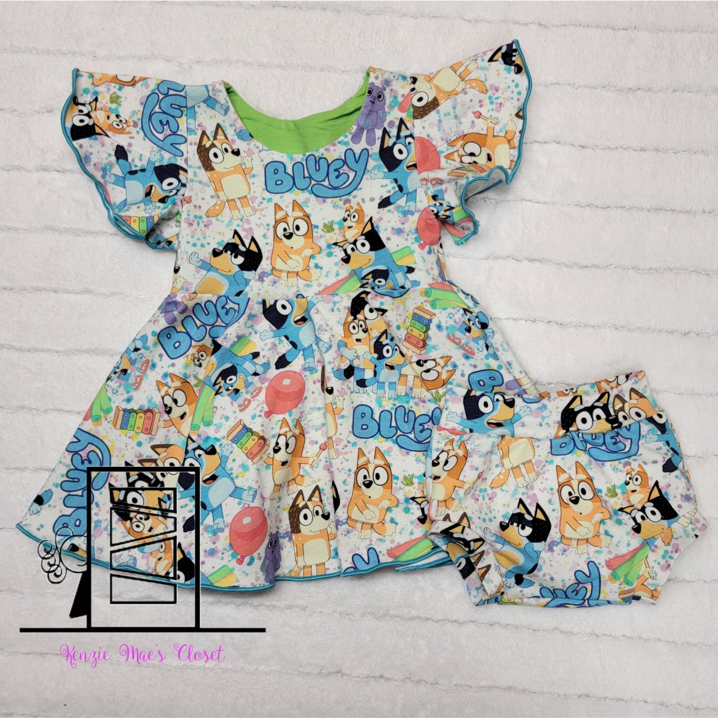 2T Blue party time top
