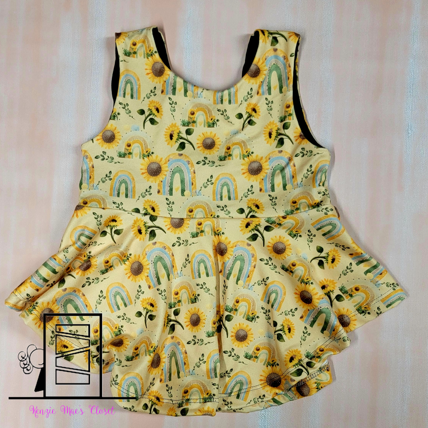 Sunflower rainbow key hole tank